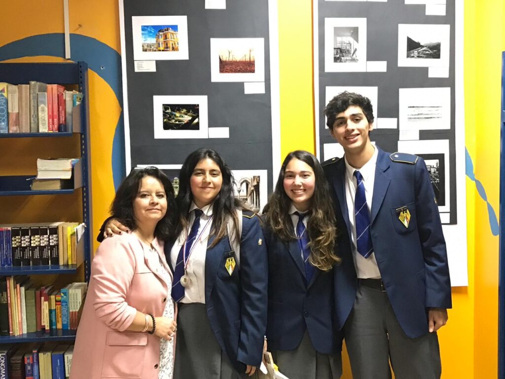 Scuola gana premios en concurso de fotografía.