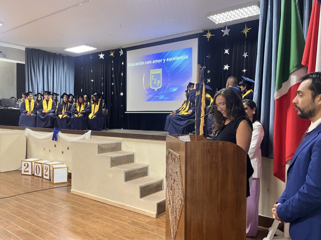 Licenciatura de octavo básico de la Escuela Eduardo Lezana Pincheira se realizó en la Scuola Italiana de Viña del Mar